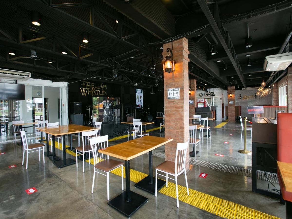 Capital O 642 The Junction Tagaytay Otel Tagaytay City Dış mekan fotoğraf