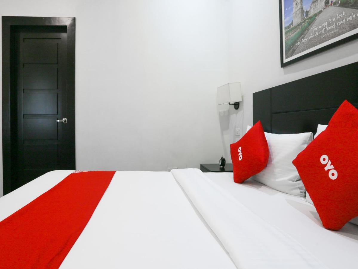 Capital O 642 The Junction Tagaytay Otel Tagaytay City Dış mekan fotoğraf
