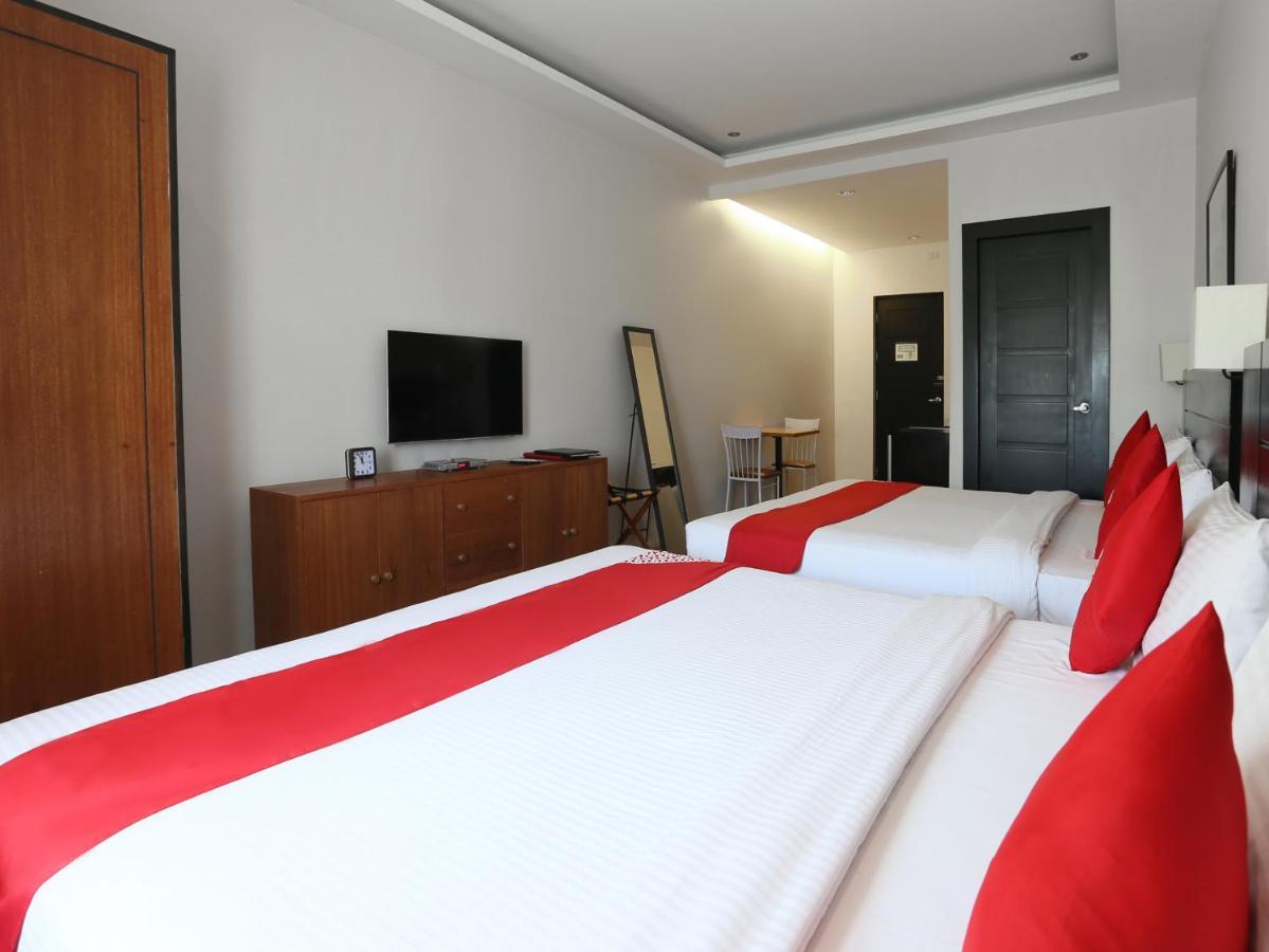 Capital O 642 The Junction Tagaytay Otel Tagaytay City Dış mekan fotoğraf