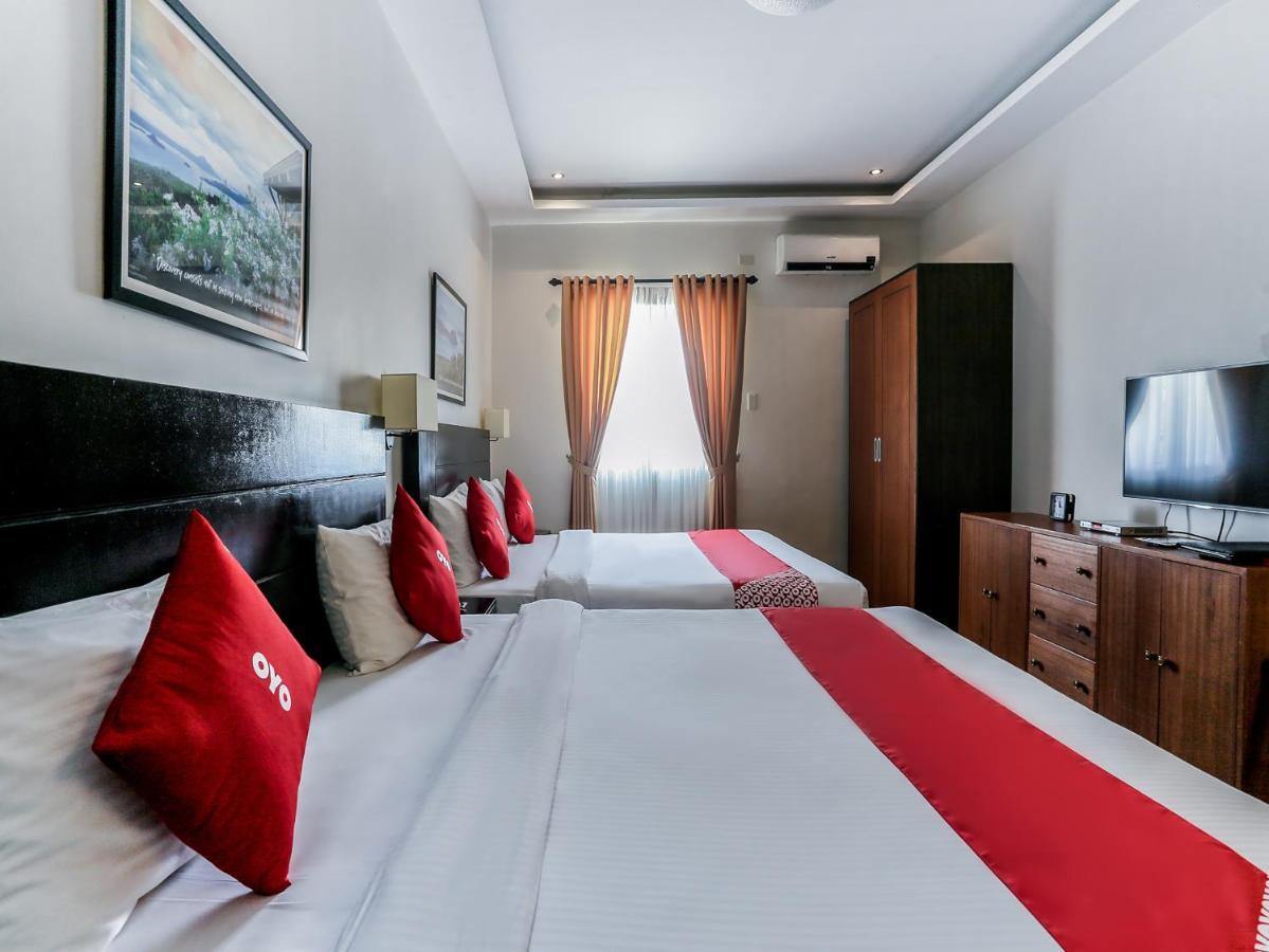 Capital O 642 The Junction Tagaytay Otel Tagaytay City Dış mekan fotoğraf